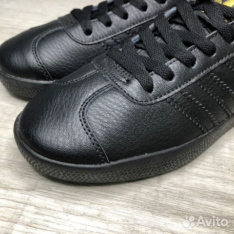 Кроссовки adidas