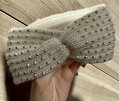 Повязка на голову вязаная