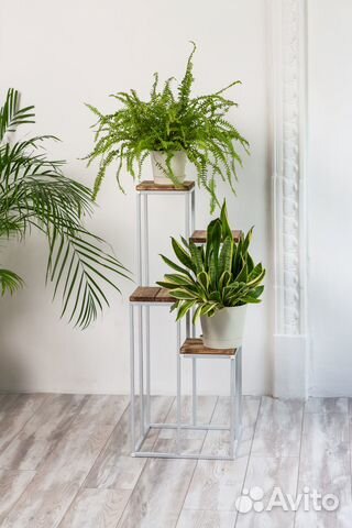 Подставка для цветов напольная кованая белая