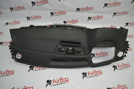 Торпедо панель приборов Audi Q7 2