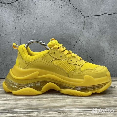 Кроссовки Balenciaga Triple S Yellow