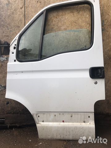Передняя водителькая двреь Renault Master