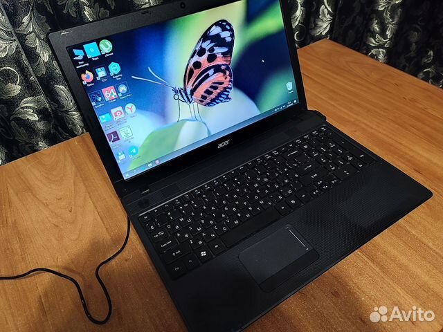 Ноутбук Acer SSD 256Гб Intel Core i3-390M 15.6