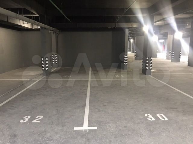 Машиноместо, 30 м²