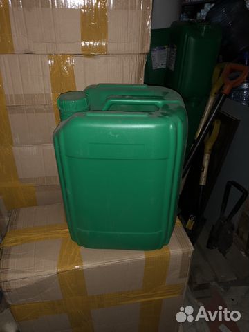 Канистра пластиковая б/у 20л,5 л с клапаном, ведра