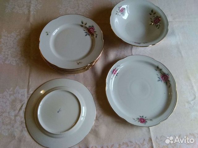 Столовый сервиз фарфоровый
