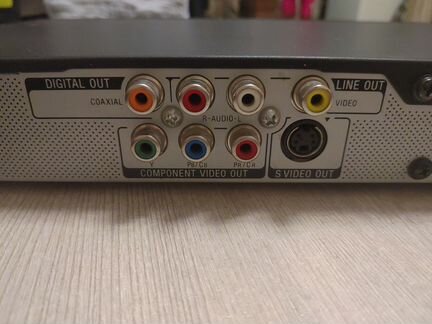 DVD плеер. sony