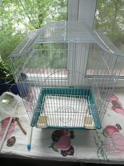 Клетка для попугаев или мелких грызунов