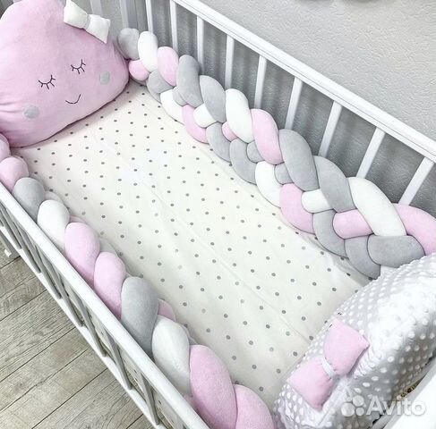 Косички в кроватку малыша