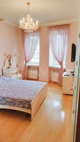 2-к. квартира, 74 м², 6/10 эт.