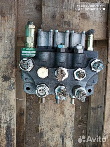 Гидравлический распределитель (BT C3E150)