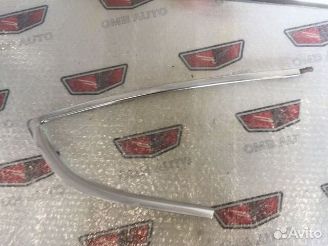 Молдинг заднего правого стекла (глухого) Ауди А5