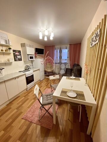 1-к. квартира, 52 м², 1/10 эт.