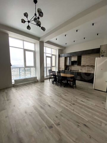 3-к. квартира, 85 м², 9/10 эт.