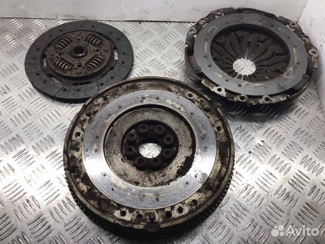 Маховик Renault Trafic 8200641455; 8200828444; 820