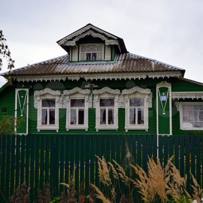 Нижегородской обл дома в деревне. Молодьково Мглинский район красивый дом резной. Деревня Сидорово Тверская область. Обычные сельские дома.