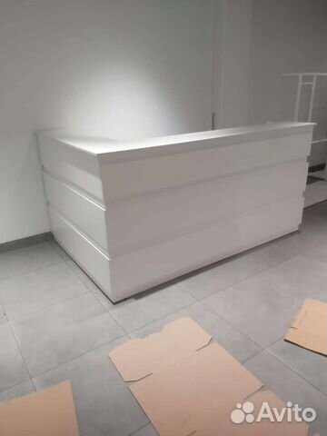 Угловая стойка ресепшн, новая