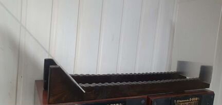 Подставка под виниловые пластинки