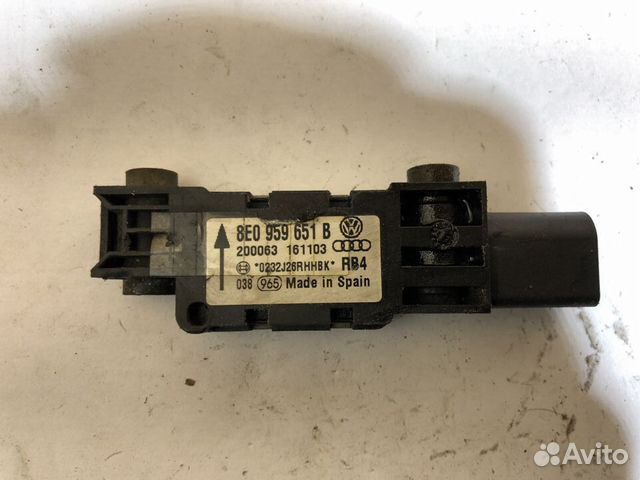 Датчик удара Audi 8E0959651B