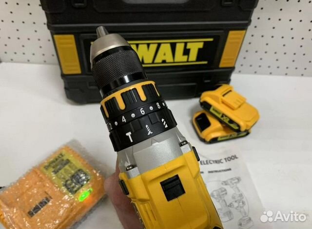 Шуруповерт Dewalt 18V новый