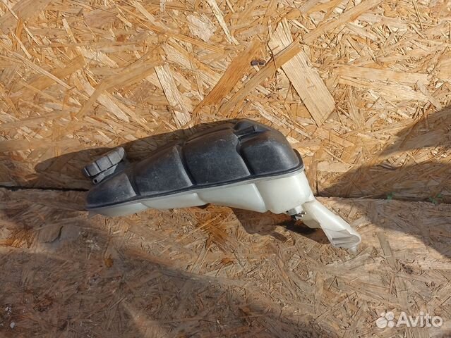 Расширительный бачок Mercedes W210