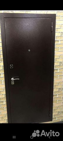 Дверь входная металлическая новая