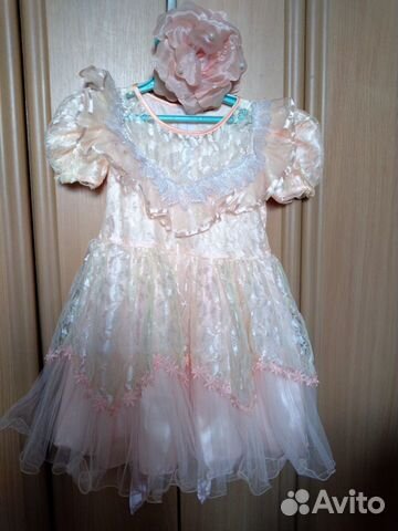 Платье для девочки нарядное р. 104-110