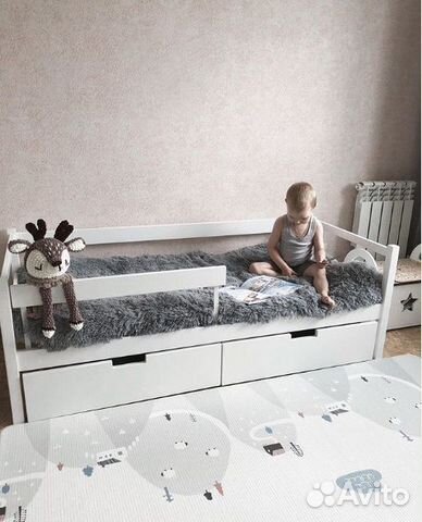 Детская деревянная кровать-тахта