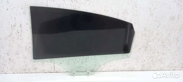 Стекло задней правой двери Kia Rio 3