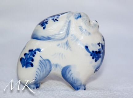 Шпиц - статуэтка из фарфора