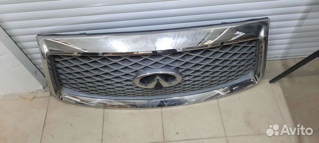 Решетка радиатора Infiniti QX80/2017