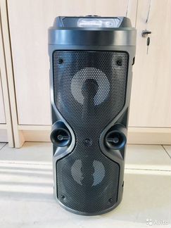 Мощная беспроводная колонка с пультом