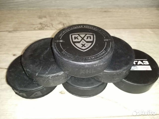 Шайбы хоккейные бу