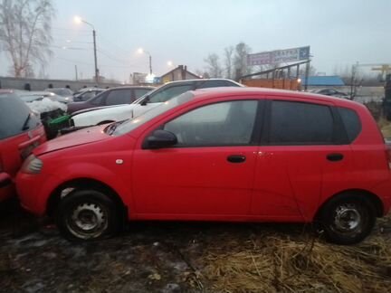 Запчасти б/у Chevrolet Aveo хечбек T200 1.2 B12S1