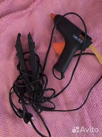 Щипцы для наращивания волос и пистолет для воска