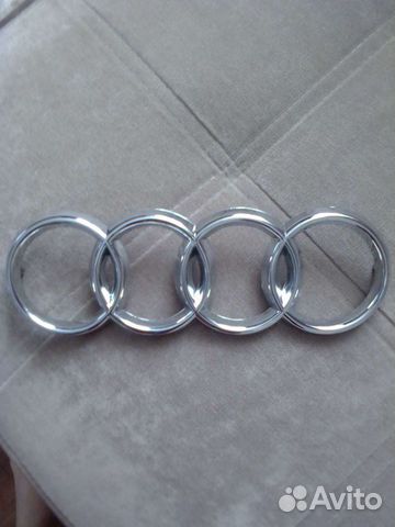 Эмблема audi на радиатор