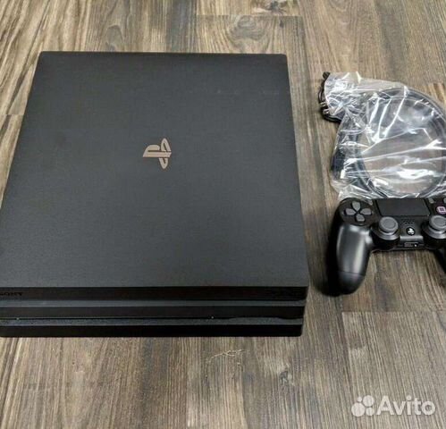 Play Station 4 pro 1tb