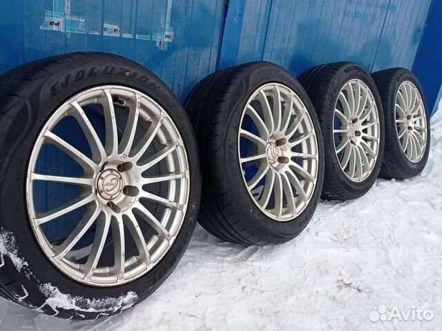 Колёса R18 Connoisseur с резиной разноширокие