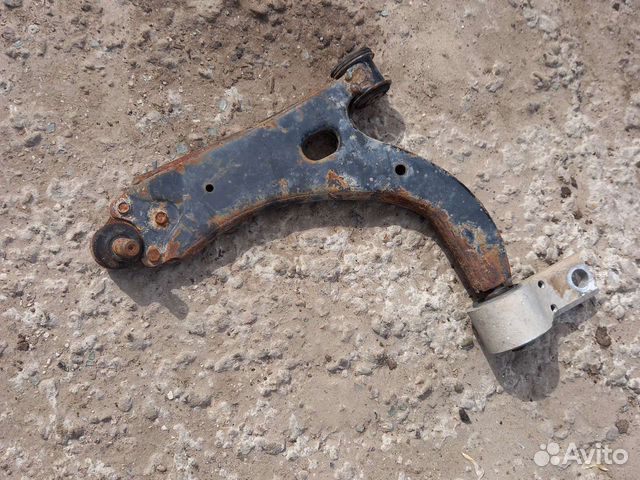 Форд фиеста передний левый рычаг