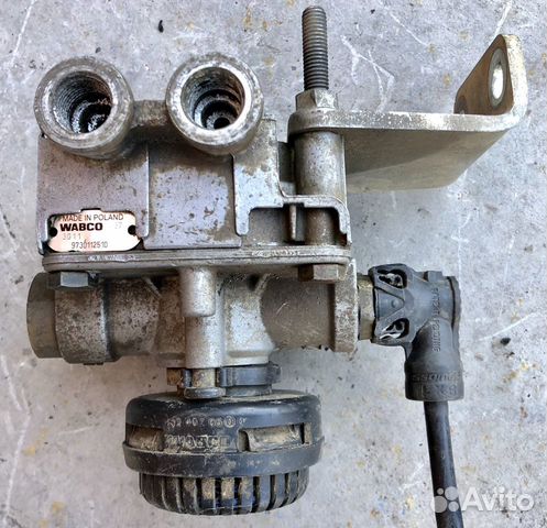 Ускорительный клапан wabco