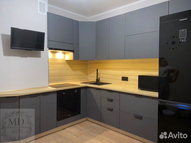 Угловой кухонный гарнитур