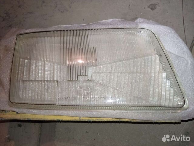 Стекла для фар Audi 100 C4