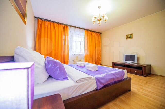 3-к. квартира, 117 м², 2/10 эт.