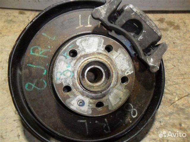 Ступица (кулак, цапфа) задняя левая Audi Tt 8J