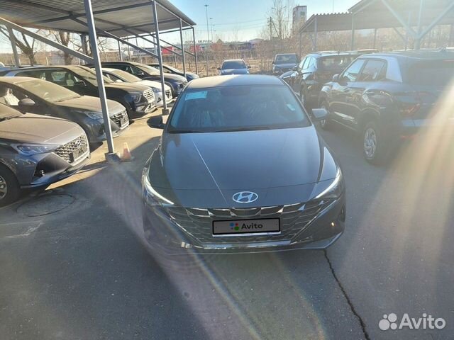 Hyundai Elantra 1.6 AT, 2021