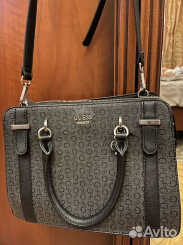 Guess сумкa новая
