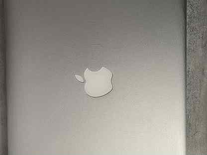 Apple MacBook Pro 13 8/256gb