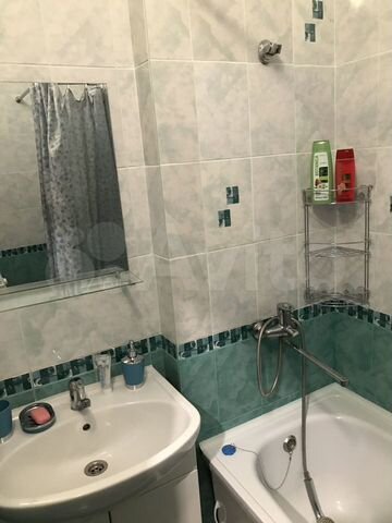 2-к. квартира, 43 м², 1/4 эт.