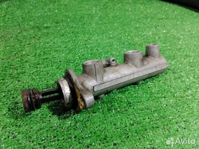 Главный тормозной цилиндр Lexus Is200 2.0 1GFE