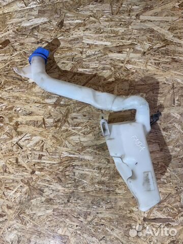 Бачок омывателя Skoda Fabia 2 07-15